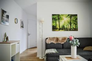 Modernes Wohlfühl-Apartment mit Hotelkomfort - Balkon & Parkplatz - KomfortPlus