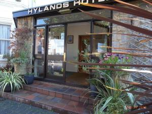 Hylands Hotel Single Room with Shared Bathroom & Free Parking