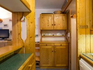 Studio rénové 5 pers, ski aux pieds, balcon, animaux admis - FR-1-346-436