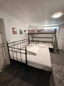 Cozy Studio with Private Entrance and Self Check-in