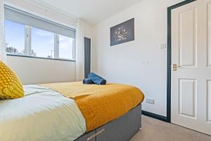 Modern Stay in Nuneaton with Free Parking