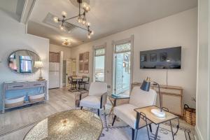 Historic Palace Hotel Suite 305