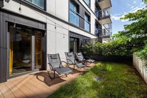 Urban Apartments - Luxury 2-Bedroom, Mennica Residence&144