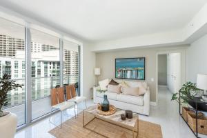 Lovely 1br1.5 Brickell w Free Parking!