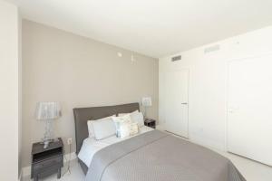 Lovely 1br1.5 Brickell w Free Parking!