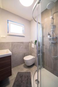 Memories - 2BR Apartment - Free Parking