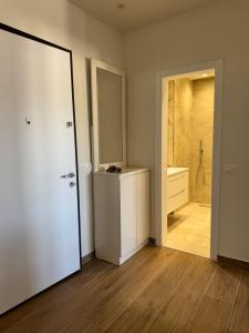 Luxury Apartment R&I