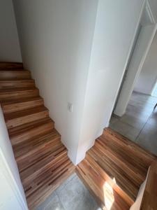 Casa NUEVA en TANDIL con parrilla y cochera, Zona Lago y Fundidor