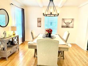 Fort Worth Cultural District Walk Dickies-Museums 1 King 2 Qn 3BR