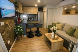 Summer Stay - Mobile Home