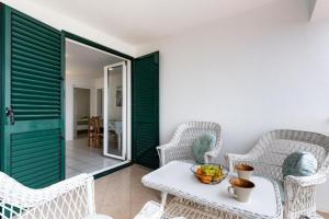 Apartment Zdravko sea view