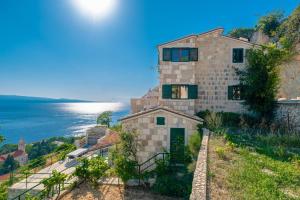 Apartments Brela with pool