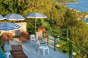 Apartments Brela with pool