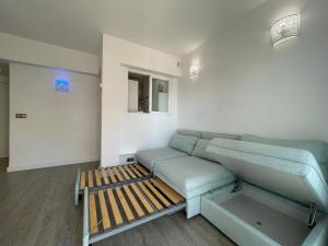 Gabriel Miro, Calpe City Center, Terrace with Beautiful City View, Refurbished Apartment - 1 Min From The Beach