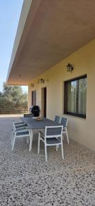 Authentic Garden House in Sounio