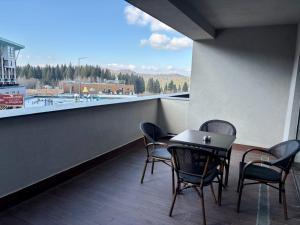 Mountain View Silver Apartment