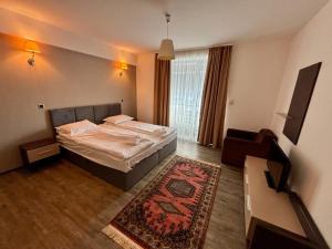 Mountain View Silver Apartment
