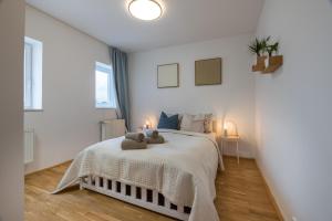 3 bedroom Loft apartment by Vyšehrad Walls