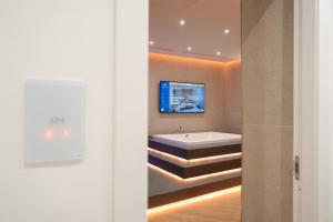 Napolitano Rooms - FLEGREA SPA img22