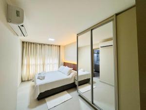 Apartamento Opus Vaca Brava em frente a shopping e ao parque vaca brava