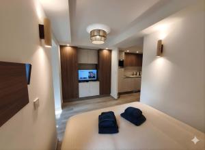Charme de Mougins & proximité Cannes Logement idéal pour couple en séjour détente ou professionnels en déplacement