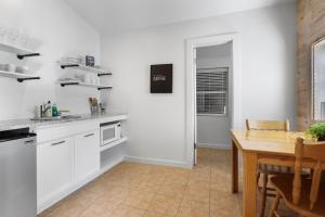 Wimberley Log Cabins Resort and Suites- Unit 4