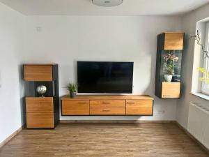 Modernes Reihenhaus mit Terrasse drei Schlafzimmer fuer sechs Personen