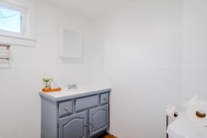 Salem 4BDR Near Downtown & Train, Free Parking