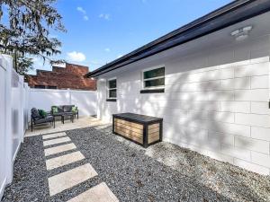 Modern home near Sanfords Historic District