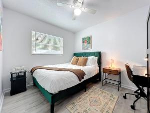 Modern home near Sanfords Historic District