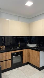 Homz Maison Studio S0 Luxe Moderne