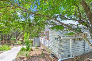 Creekside Vista Escape - Cabin