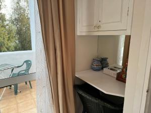 Pinos: Serene 2BD wpool, views & walk to beach