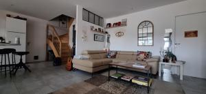 A LOMBRE DES 2 TILLEULS maison dhôtes adults only naturist friendly