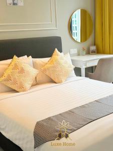 Sky Land KLCC Axon Residence Service Suite by Luxe Home