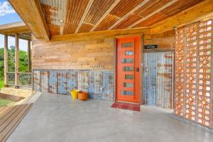 Wild Candy-Dog Trot Haus