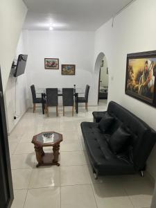 Acogedora casa cerca al estadio barrio Laureles la América