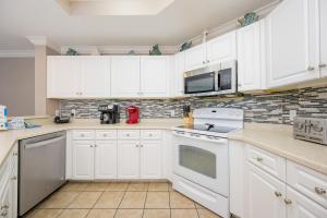 Phoenix West 403 condo