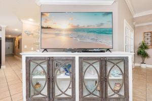 Phoenix West 403 condo