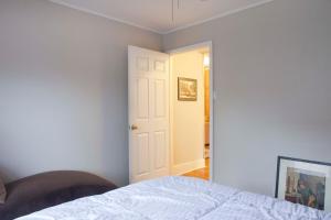 2 Bedroom Luxury Home 20 Min to NYC Monthly