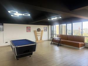 Marina bay1br Westlands 12th floor