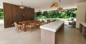 Modern Beach House Private Pool Close to Beach