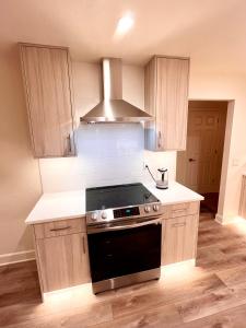 Remodeled Sedona Townhome on Golf Course with Stunning Red Rock Views