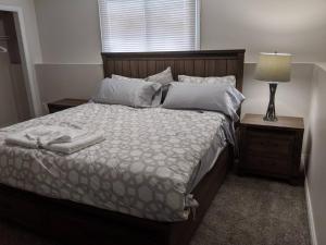 Doctors Lounge - An Executive Home in Niagara