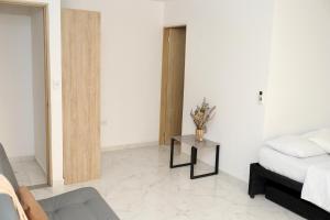 Apto cerca HACIENDA NAPOLES-SANTORINI-RIOCLARO 303