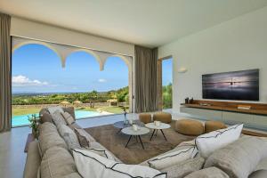Exclusive Design Villa Facing Cabrera
