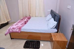 Rudraksh Home Stay 2BHK Park view, 10 Mins to Ram Mandir