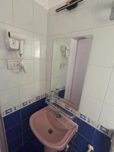 La Vista Ocean - Calm Coastal Villa on ECR - 4 BR Private Stay