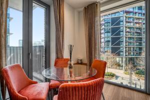 Battersea Power Station 3 Bed 3 Bath Beauty