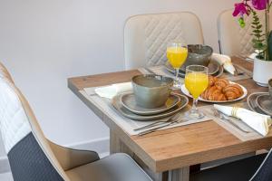 Luxury 3 Bedroom & Maid room Apartment in Mag City Nad Al Sheba